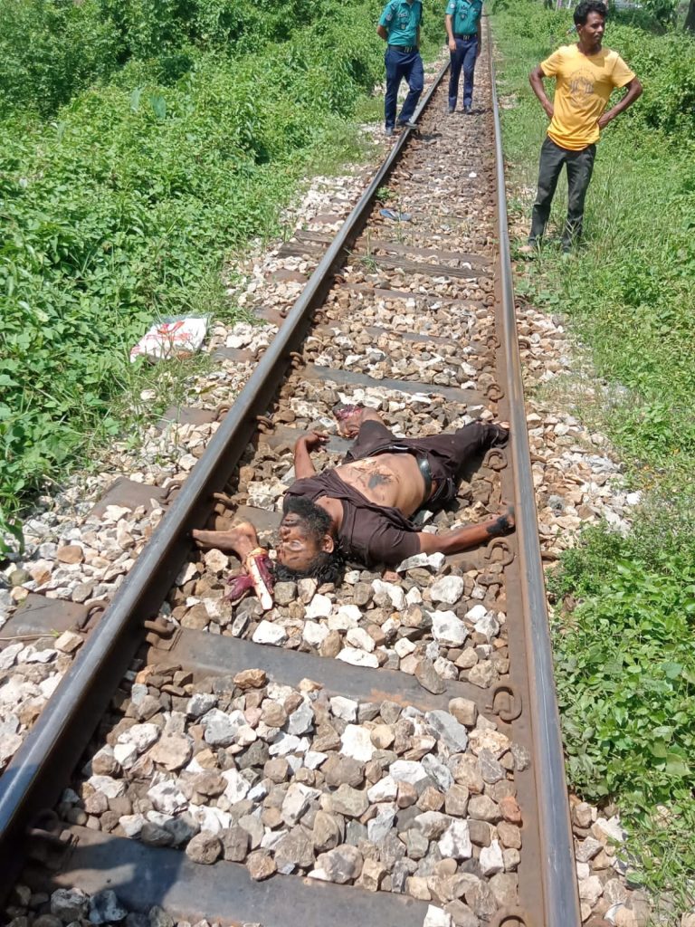 নিহত তাজ উদ্দিনের মরদেহ 